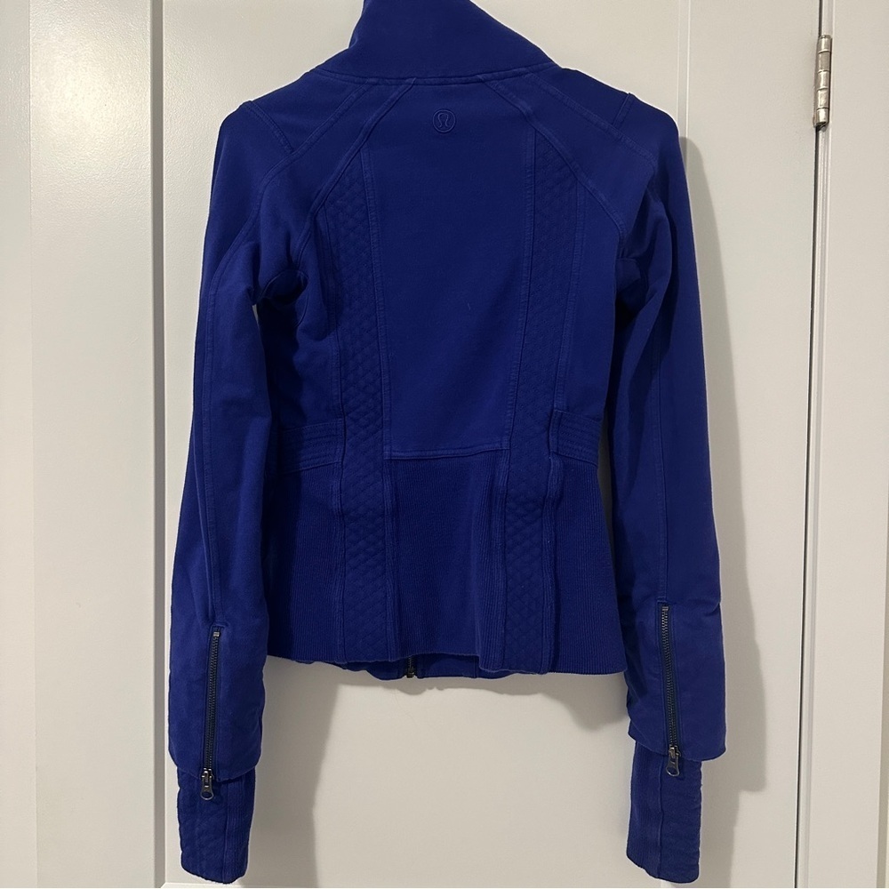 Lululemon It’s Happening Workout Running Jacket In Pigment Blue Size 4 Women’s - Picture 10 of 16